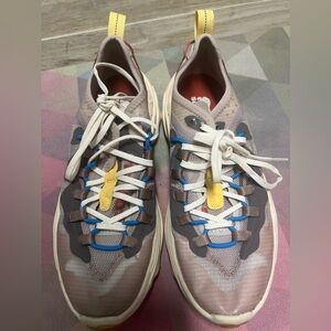 Sorel sneakers size 7.5! Like new